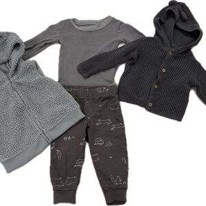 Carter's matching set baby boy, bundle of 4 pieces, 9m, EUC